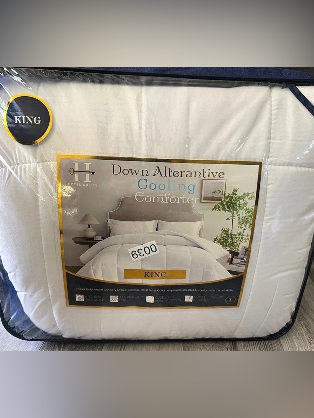 Hotel Suites Down Alternative Cooling Comforter King White 104” x 90”